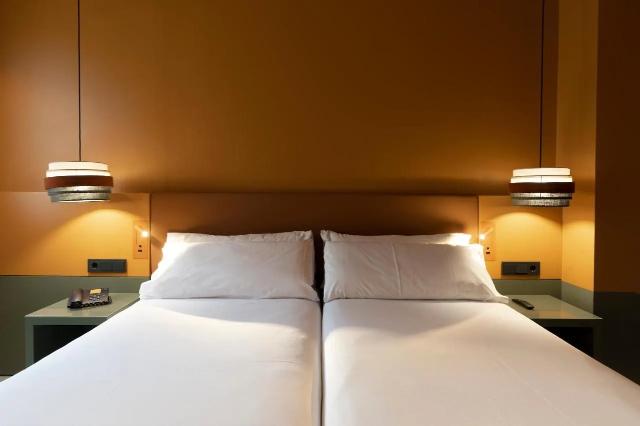 ***  Hotel Chic&Basic Reding Barcelona España